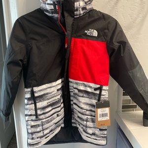 Boys 10-12 brand new North Face Jacket